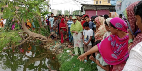 নিখোঁজের ১২ ঘন্টা পর পুকুর থেকে দুই শিশুর মরদেহ উদ্ধার